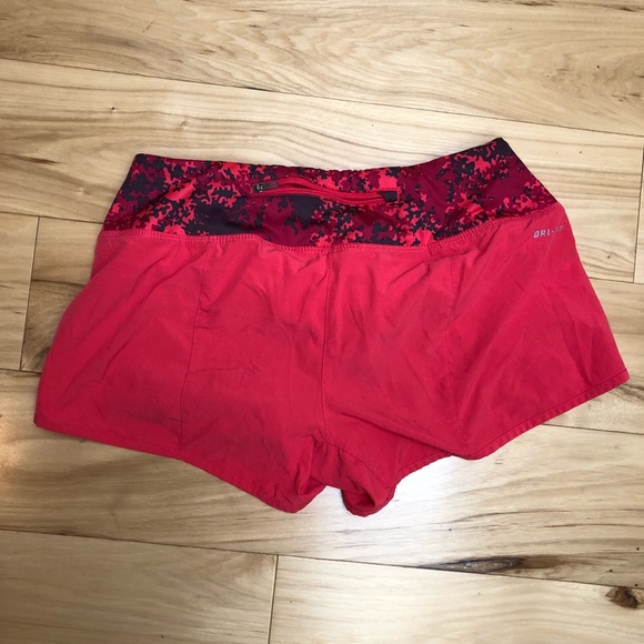 Nike Coral Pink Wide Waistband Running Shorts - Picture 2 of 2